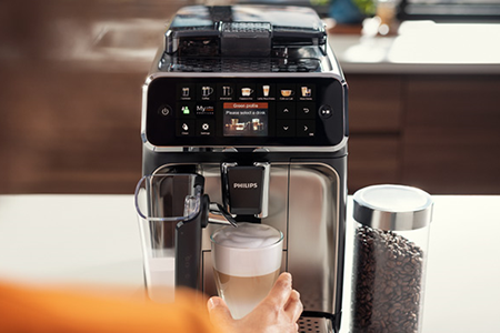 Jak použ&iacute;vat k&aacute;vovar řady Philips&nbsp;5000 LatteGo